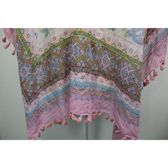 Aratta Silent Journey Scarf Floral Embroidered Tassel 40" Square - Picture 3 of 12